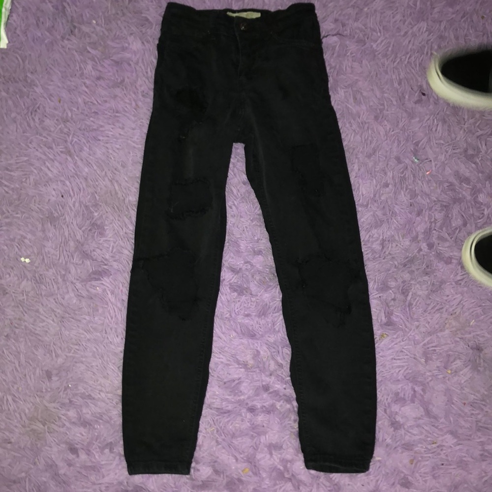 Black ripped jeans